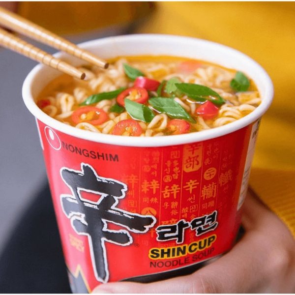 นงชิม ชินราเมน มาม่าเกาหลี สูตรออริจินอล (คัพเล็ก) 70กรัม Nongshim Shin Ramen Origial 농심 신라면 (컵라면)